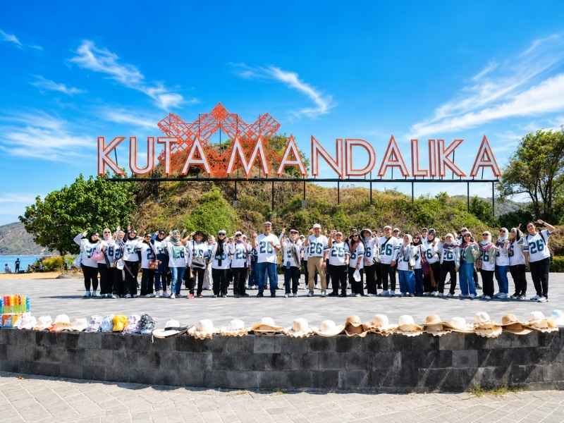 Wisata Pantai Kuta Mandalika Lombok
