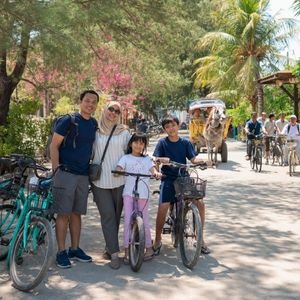 review bapak Arif sekeluarga di gili trawangan lombok