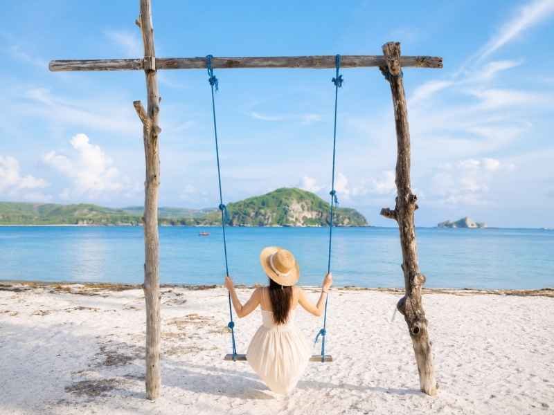 wisata pantai tanjung aan lombok