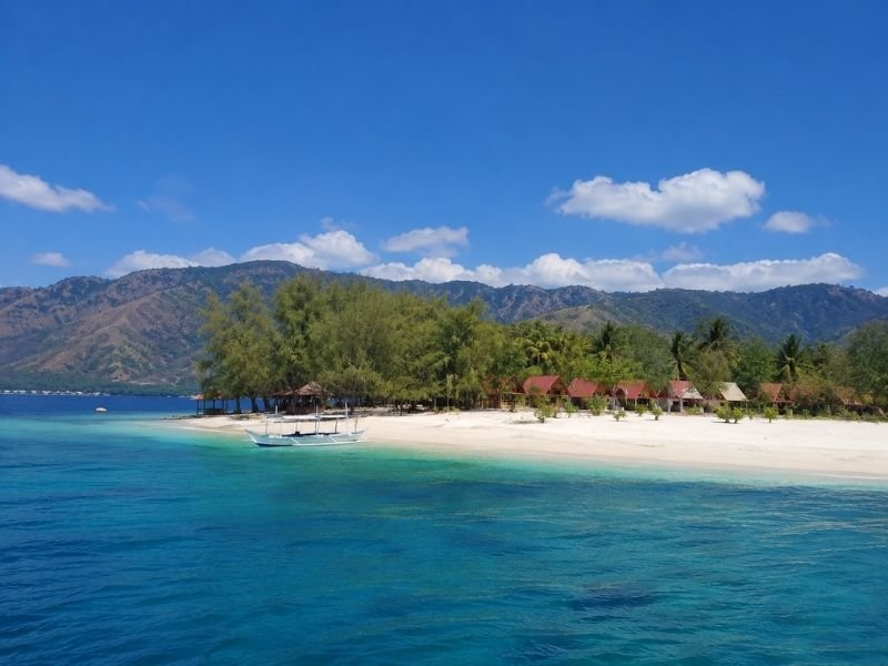 Wisata Gili Kedis